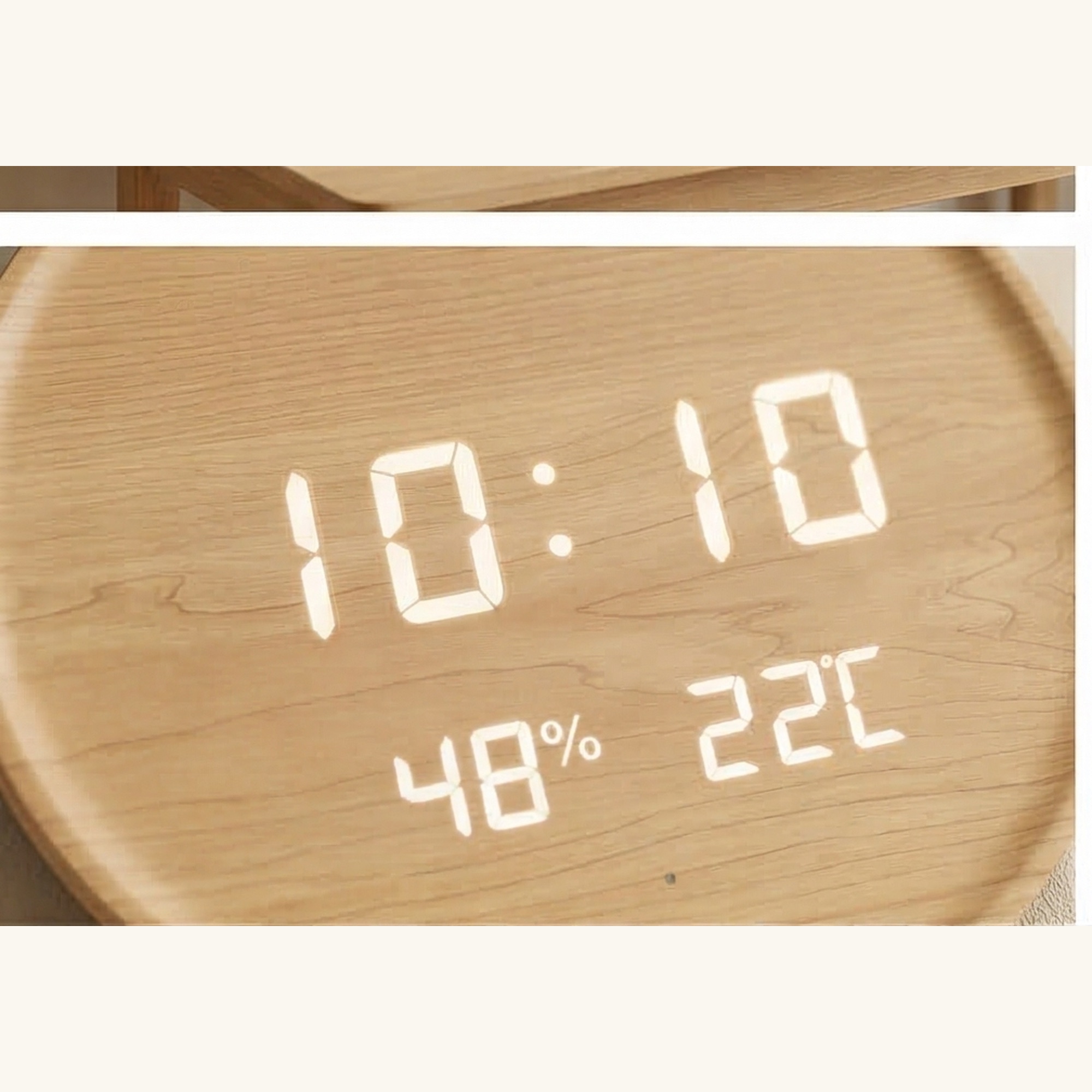 Détail du grain de bois et LED